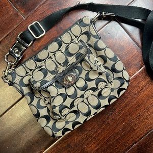 2000’s Coach Crossbody Purse
